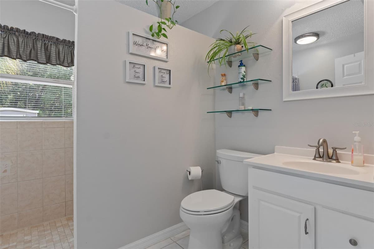3367 APOPKA AVENUE — photo 32 of 54