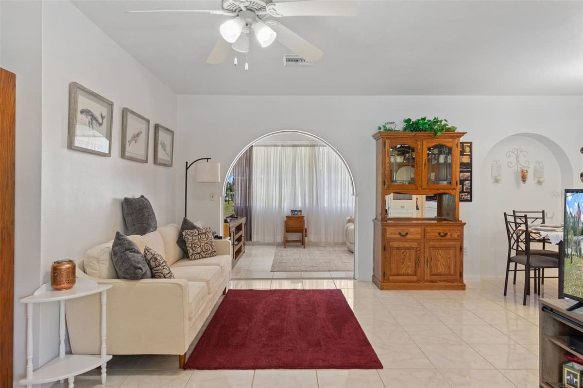 3367 APOPKA AVENUE — photo 19 of 54