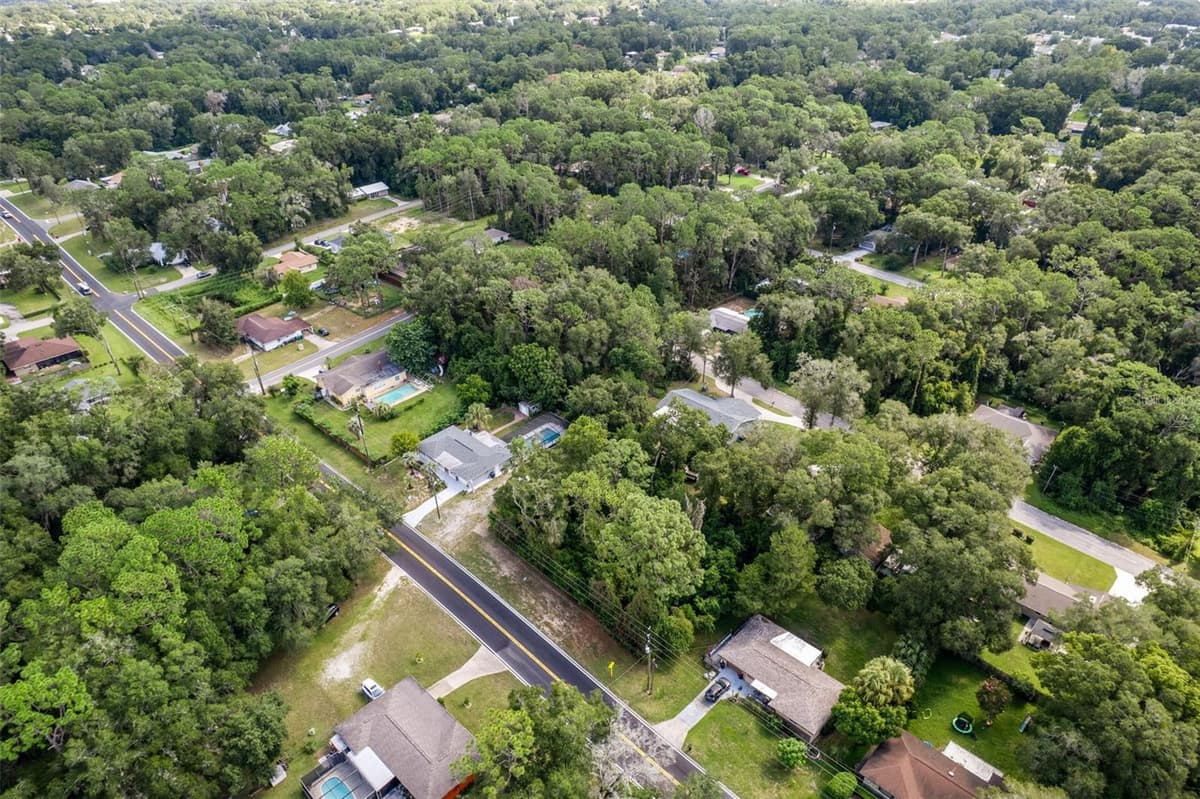 3367 APOPKA AVENUE — photo 48 of 54