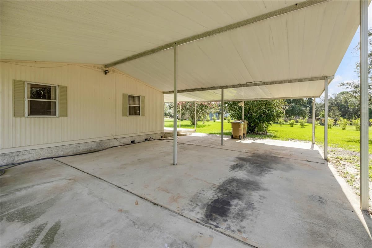 41348 DEER STREET — photo 8 of 30