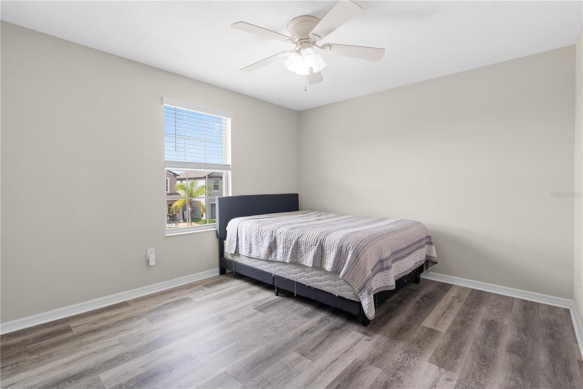 7420 PEARLY EVERLASTING AVENUE — photo 32 of 49