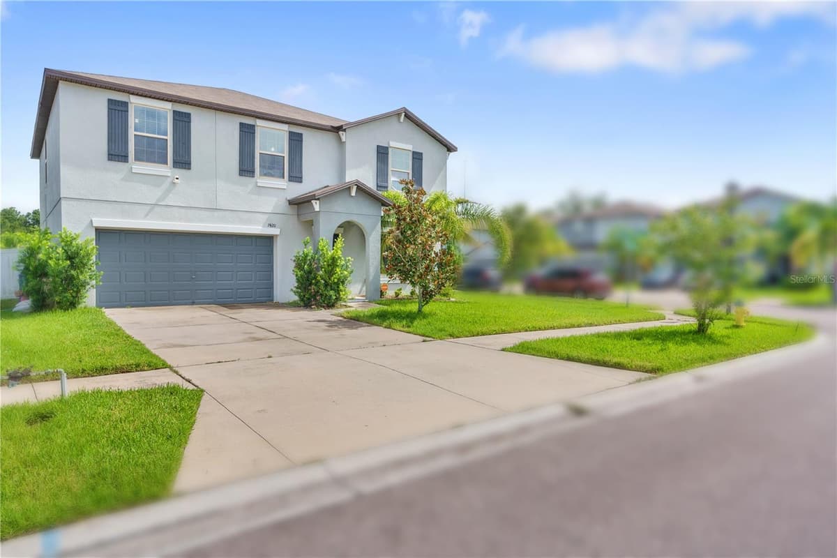 7420 PEARLY EVERLASTING AVENUE — photo 3 of 49