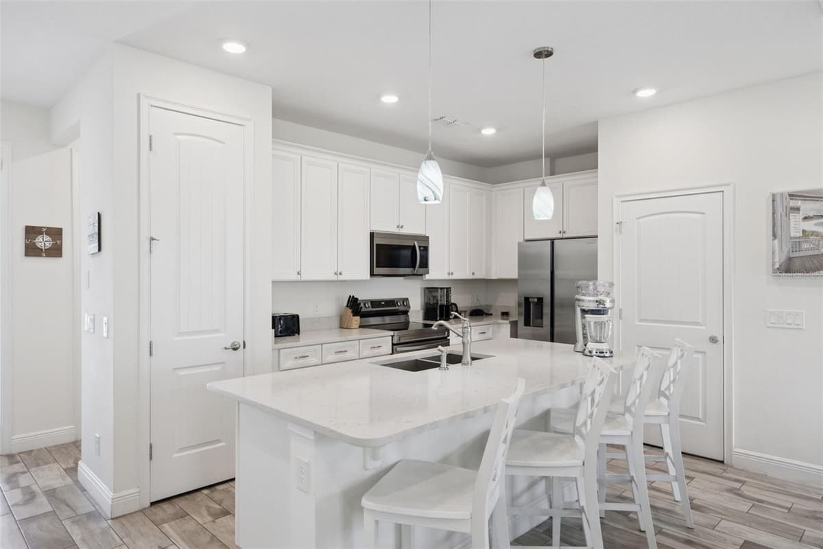 8201 SURF STREET — photo 16 of 70