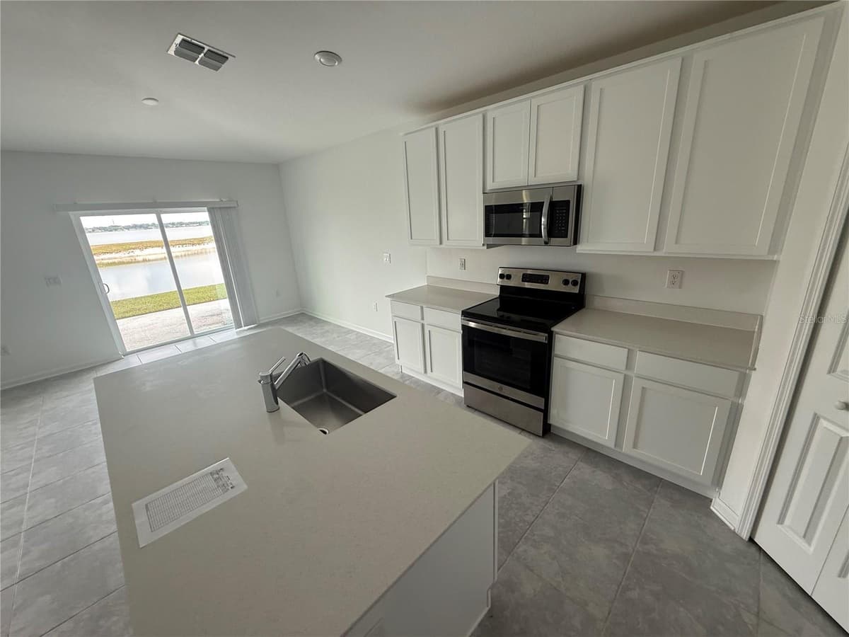 752 TROTTERS DRIVE — photo 10 of 20