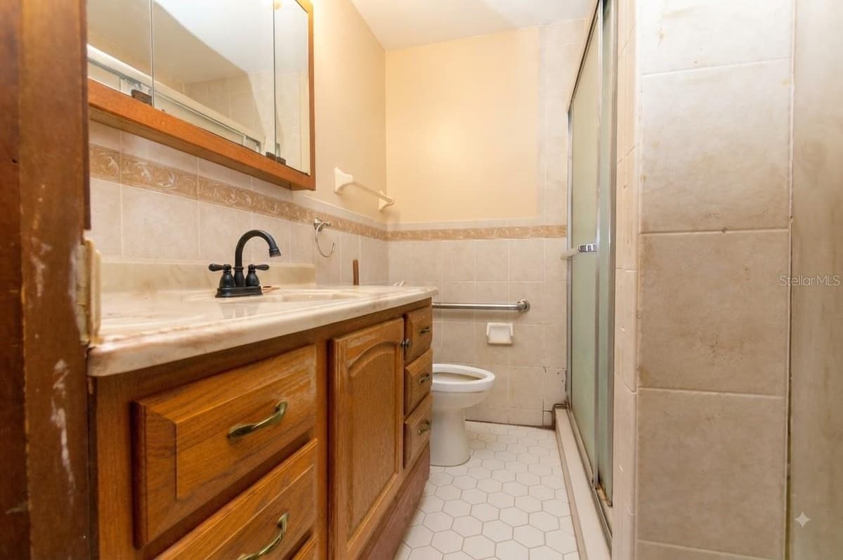 1723 BRANGUS DRIVE — photo 7 of 10