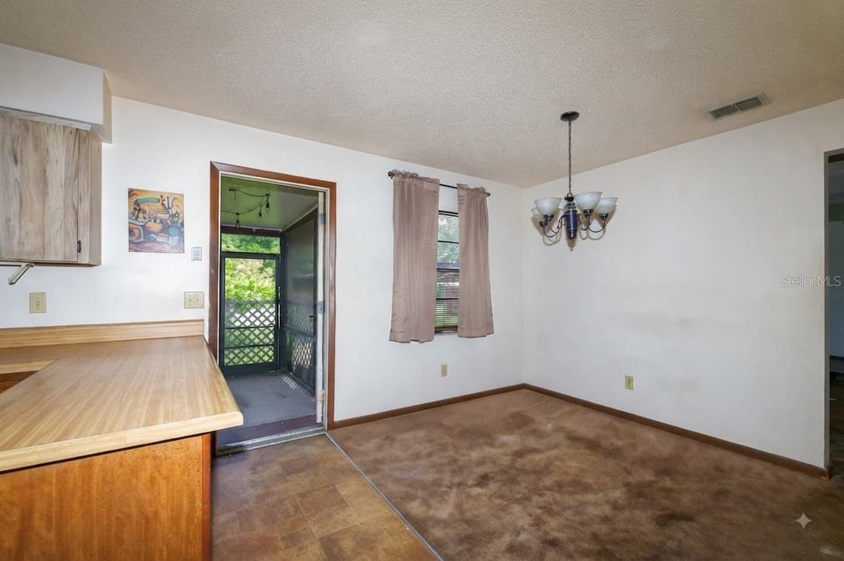 1723 BRANGUS DRIVE — photo 5 of 10