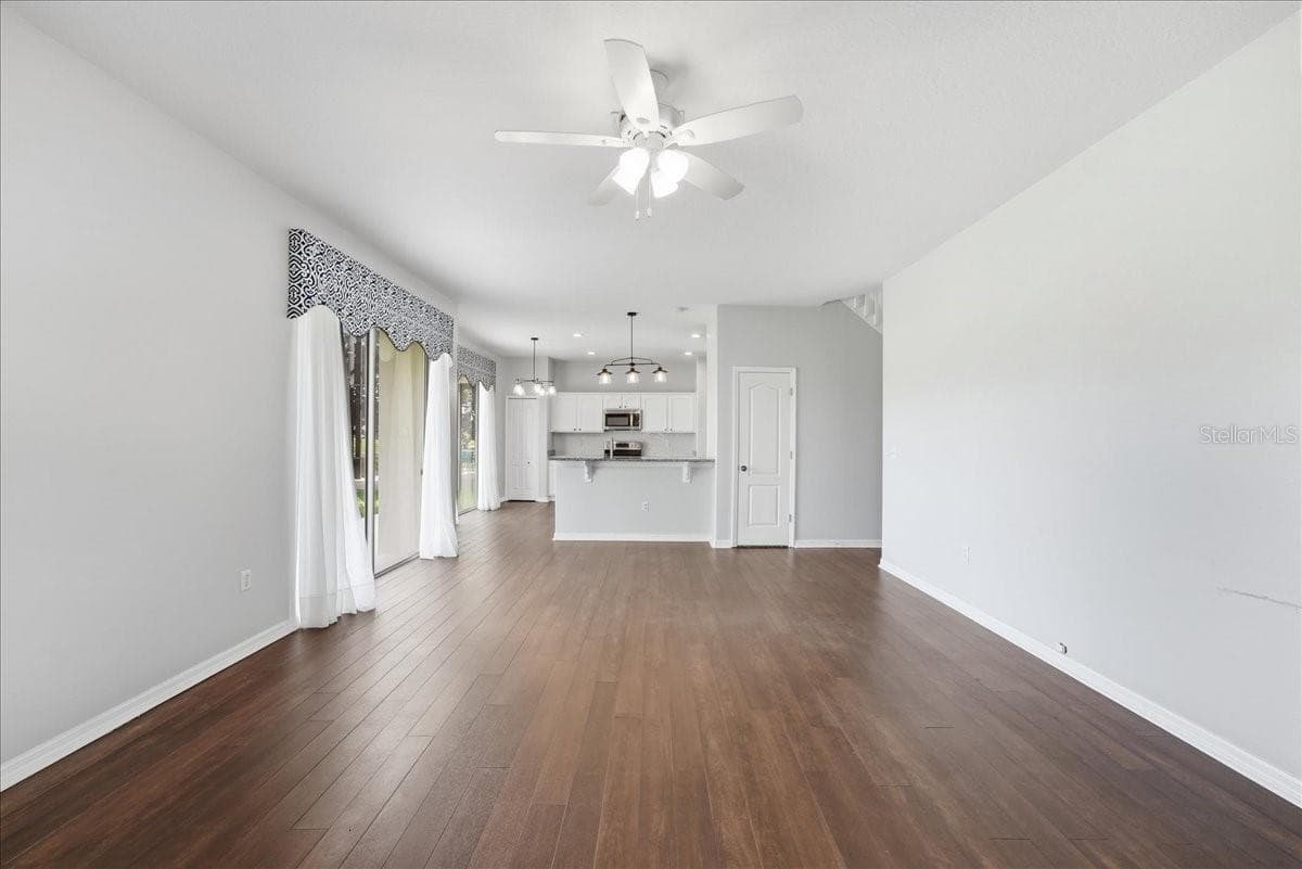 15081 MASTHEAD LANDING CIRCLE — photo 9 of 44