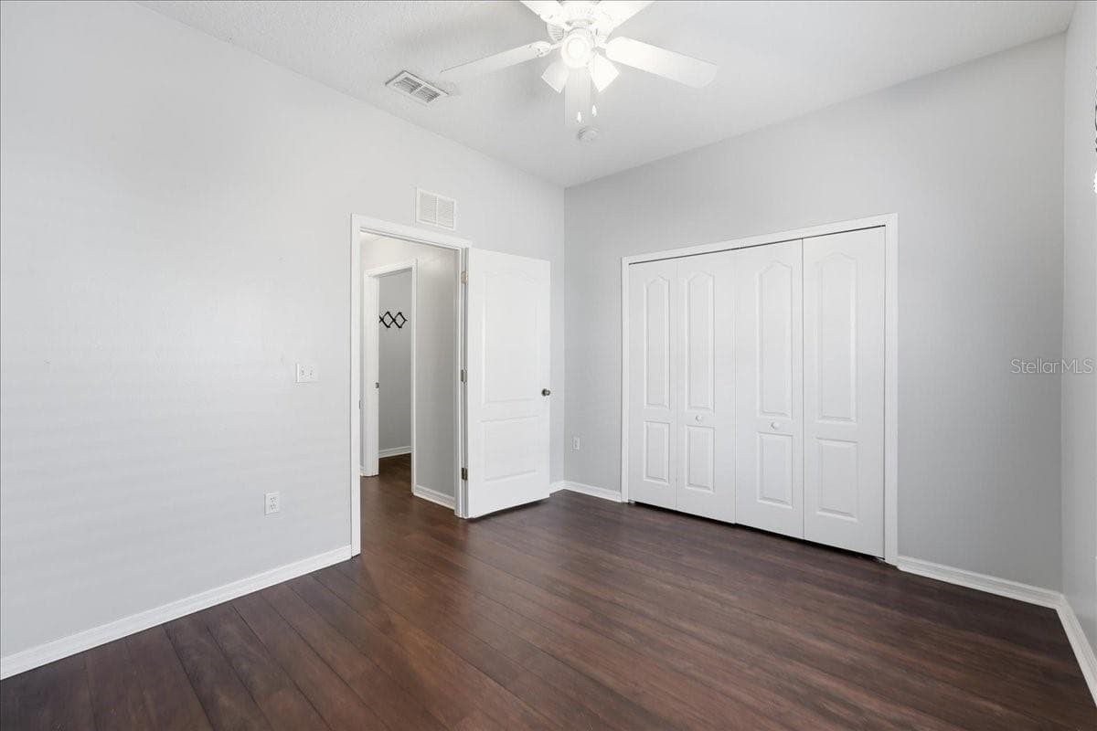 15081 MASTHEAD LANDING CIRCLE — photo 14 of 44