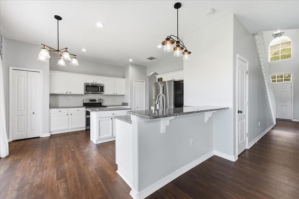 15081 MASTHEAD LANDING CIRCLE — photo 5 of 44