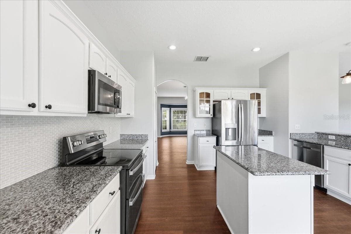 15081 MASTHEAD LANDING CIRCLE — photo 10 of 44