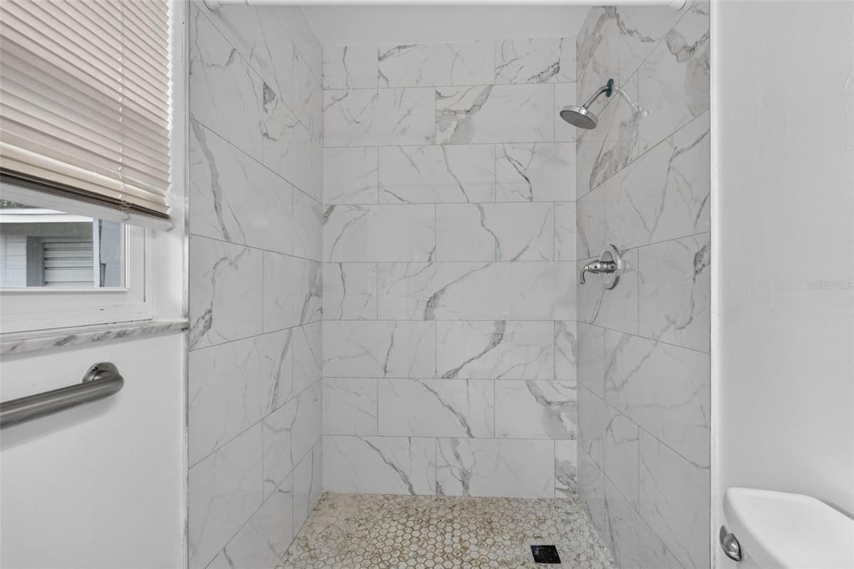 847 JORDAN AVENUE — photo 28 of 52