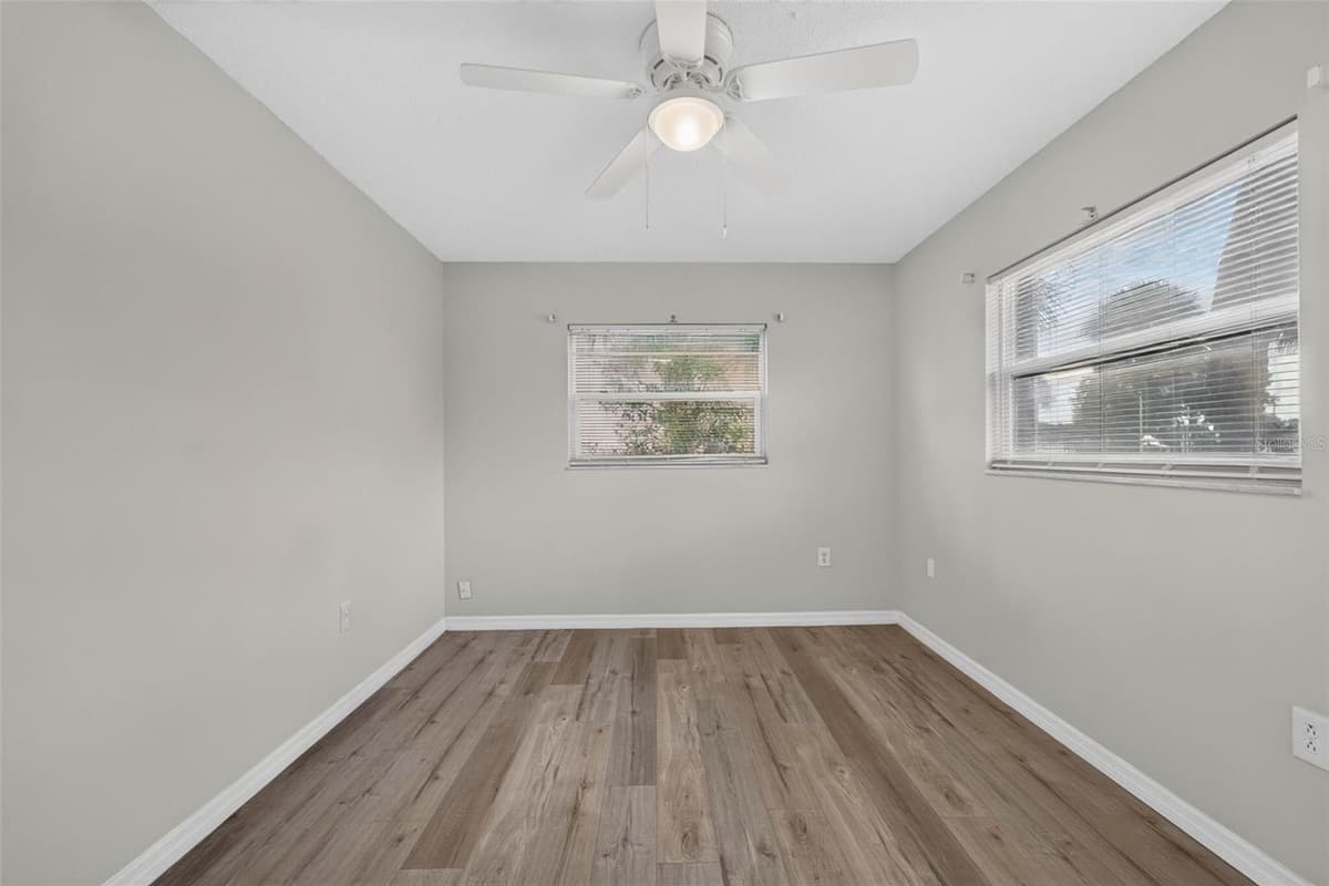 847 JORDAN AVENUE — photo 24 of 52