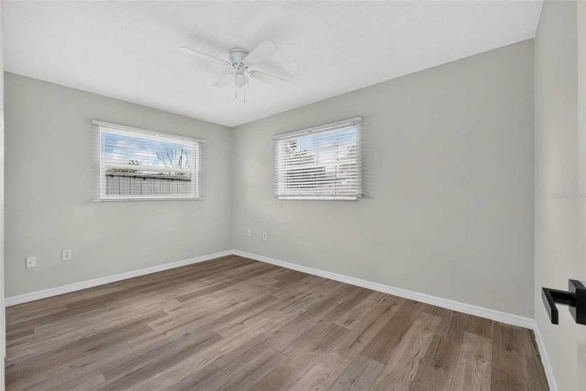 847 JORDAN AVENUE — photo 30 of 52