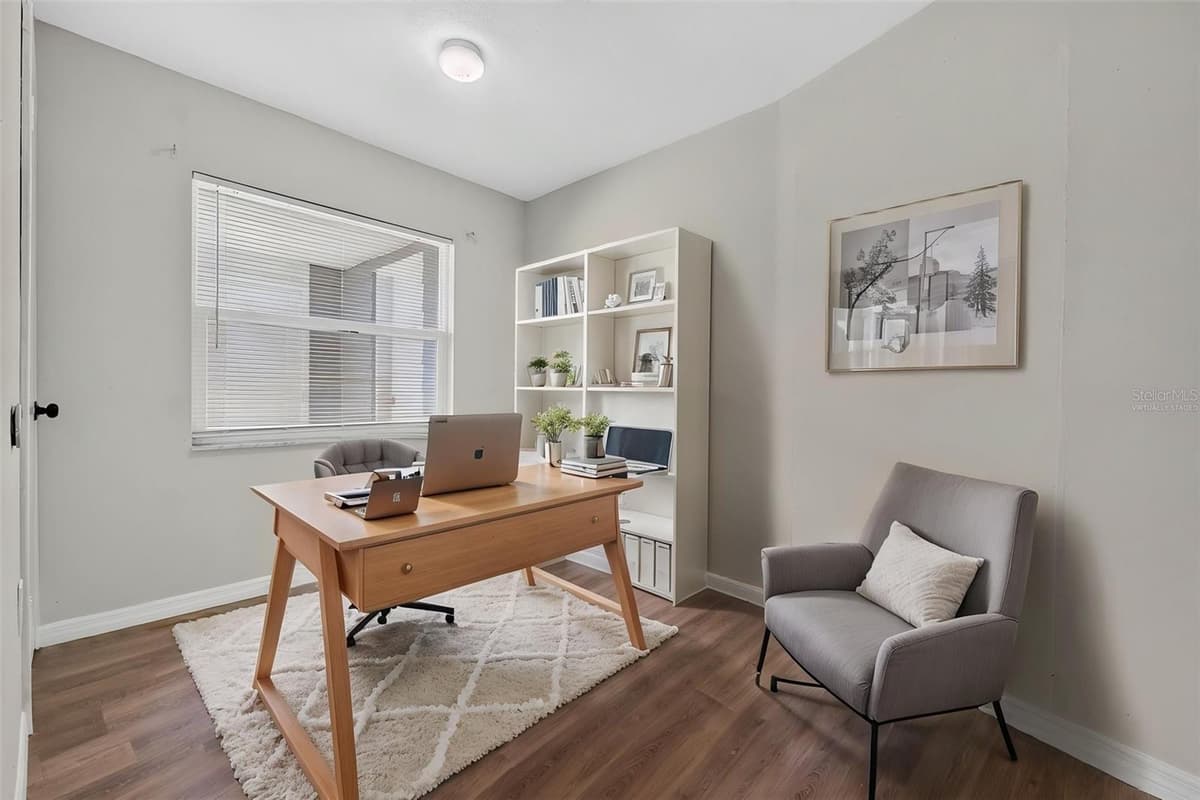 847 JORDAN AVENUE — photo 4 of 52