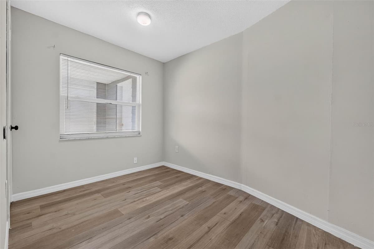 847 JORDAN AVENUE — photo 40 of 52