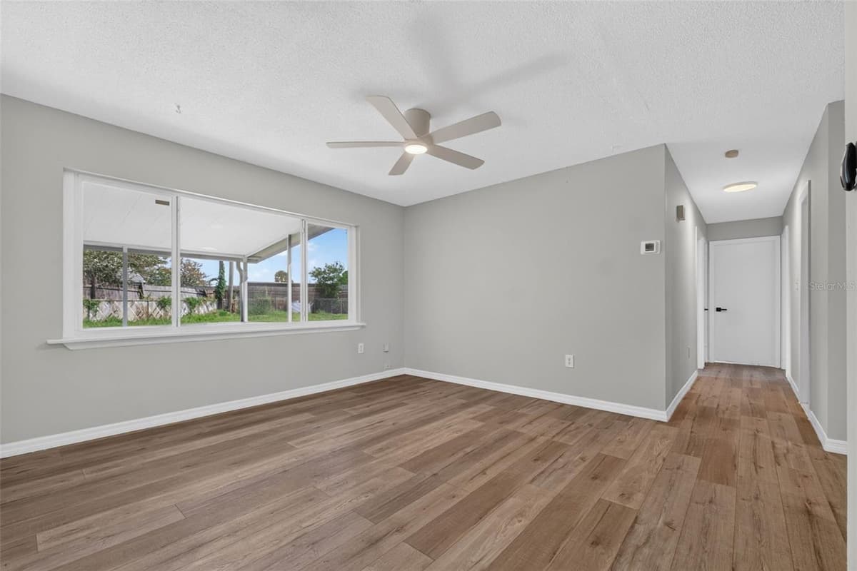 847 JORDAN AVENUE — photo 12 of 52