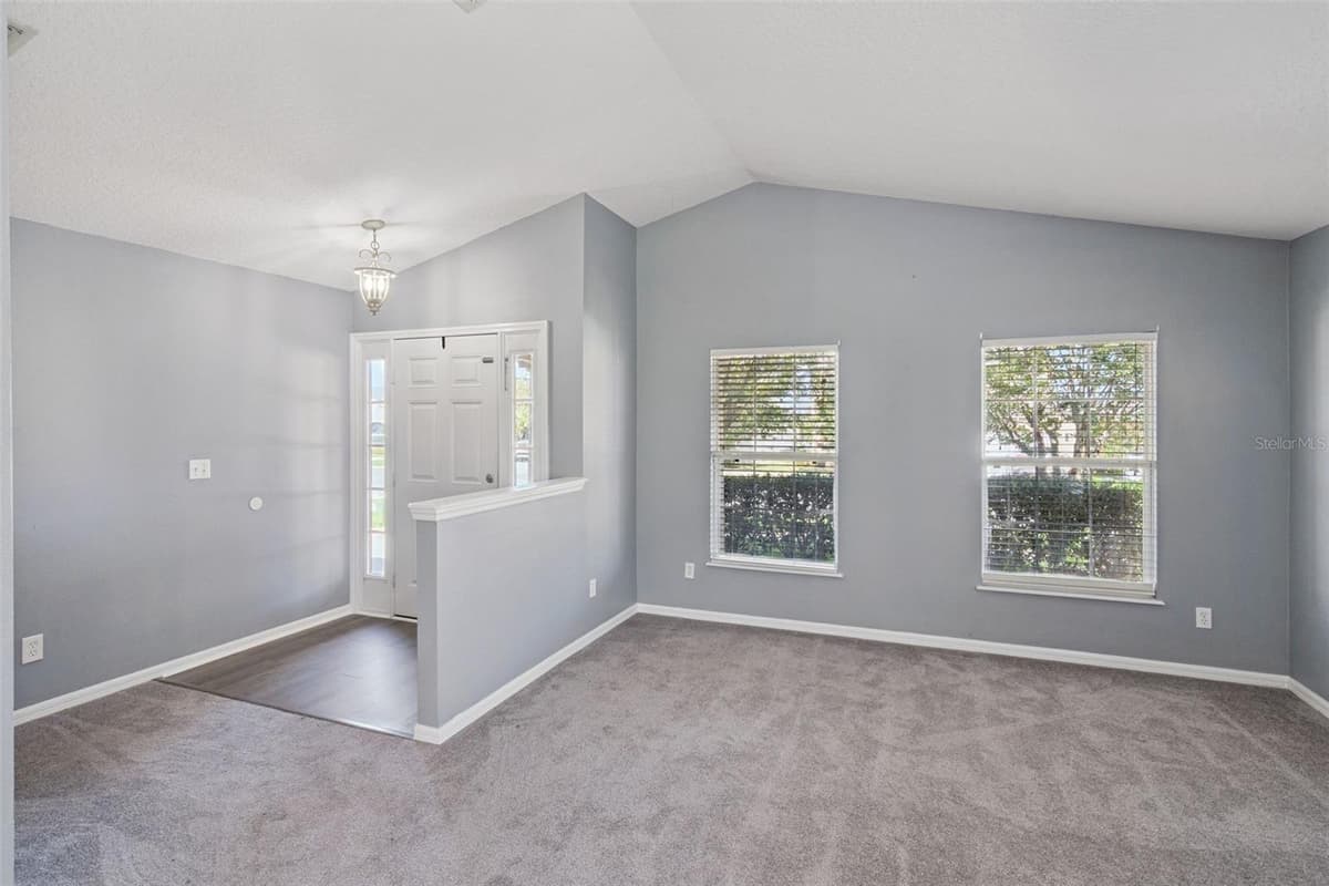 324 RED KITE DRIVE — photo 10 of 52