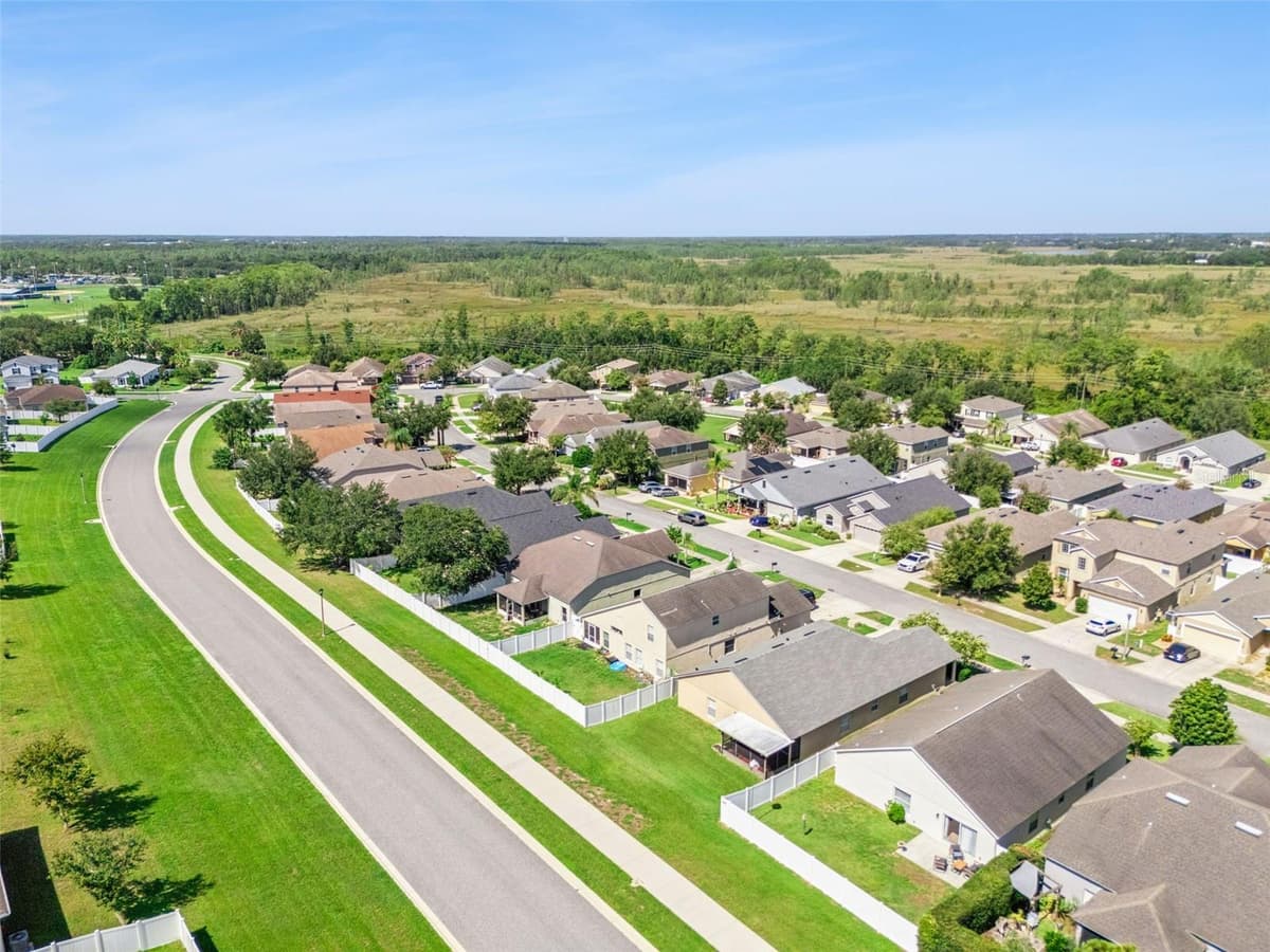 324 RED KITE DRIVE — photo 45 of 52