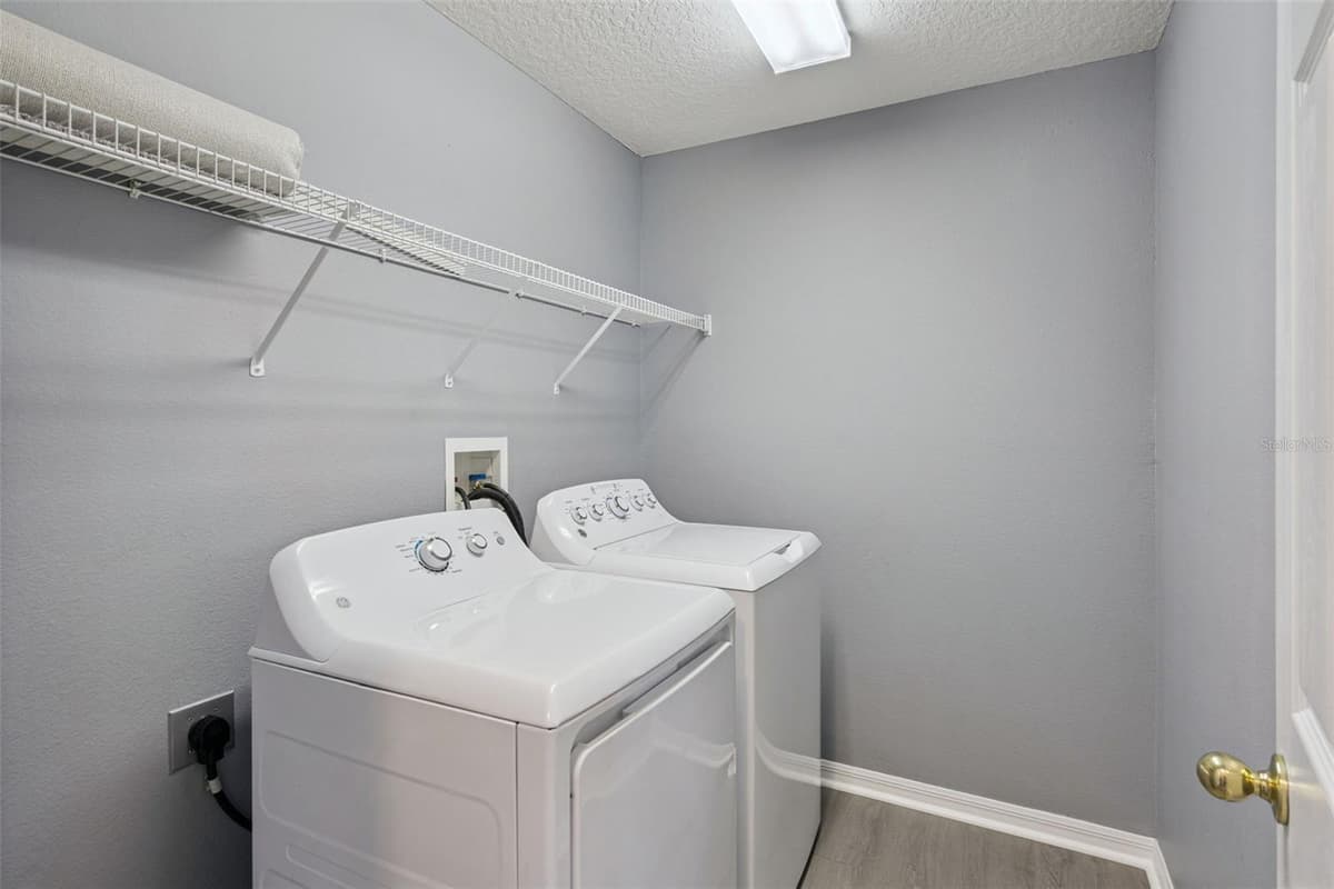 324 RED KITE DRIVE — photo 34 of 52