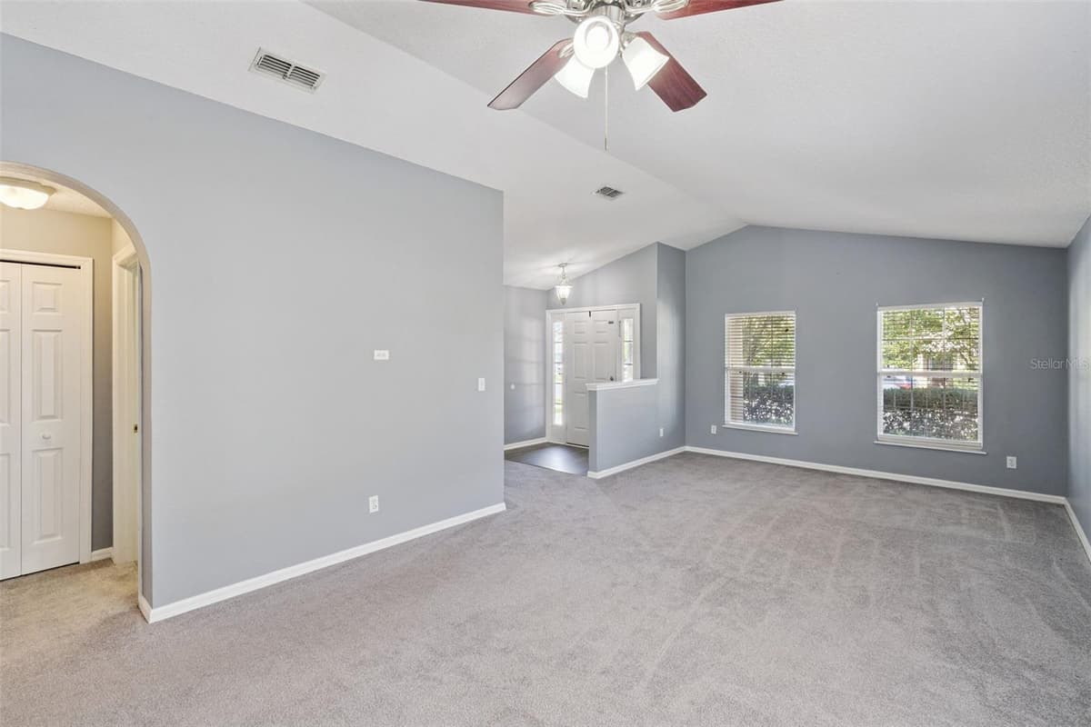 324 RED KITE DRIVE — photo 12 of 52