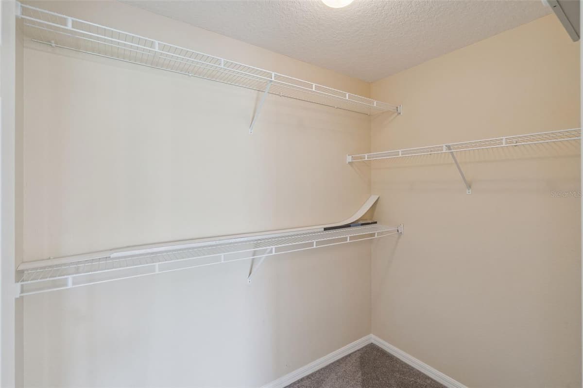 324 RED KITE DRIVE — photo 33 of 52