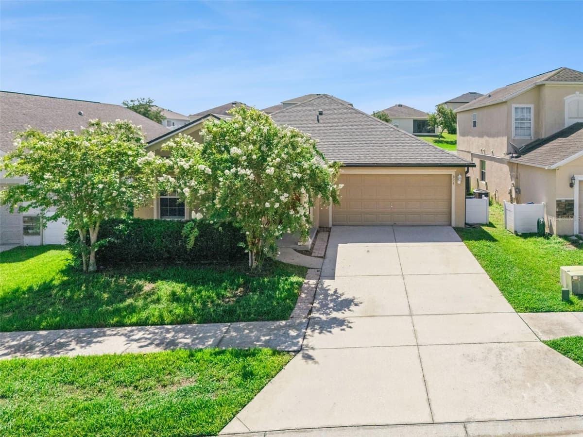 324 RED KITE DRIVE — photo 7 of 52