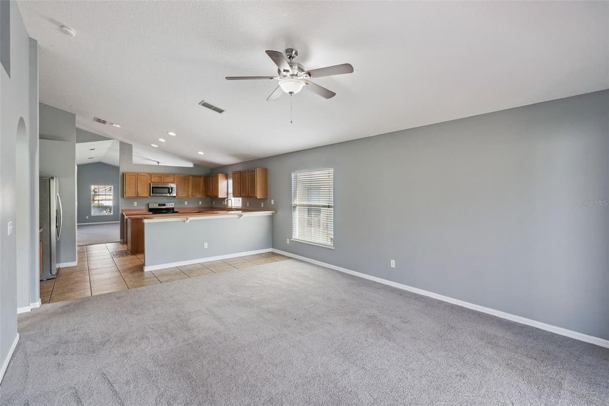324 RED KITE DRIVE — photo 16 of 52