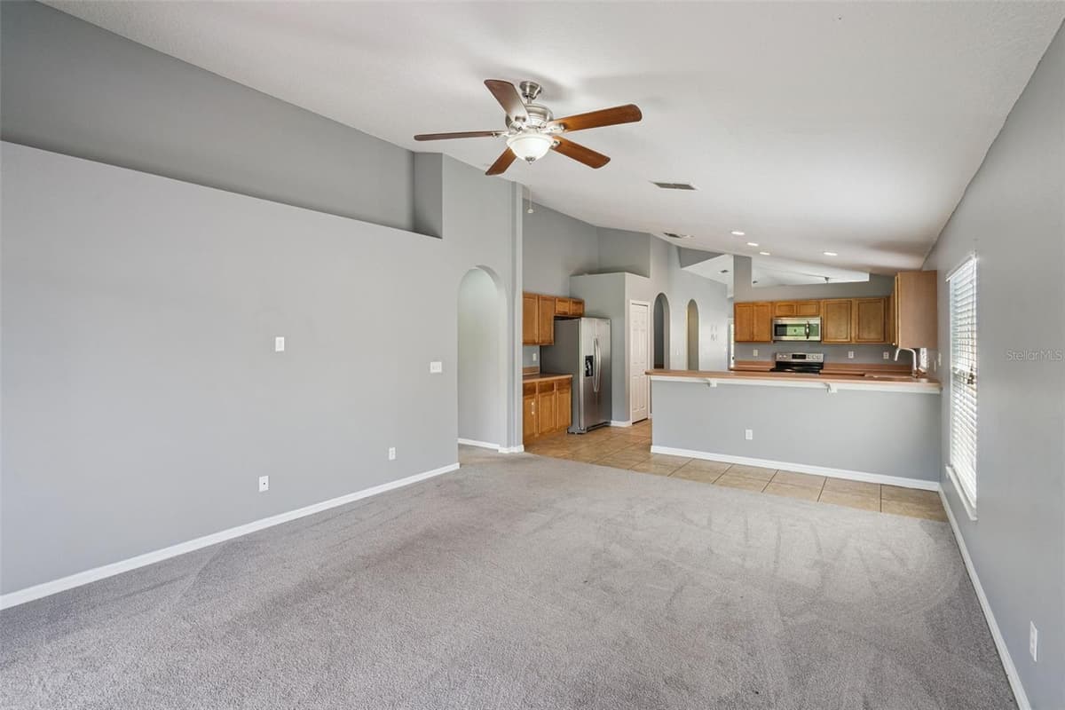 324 RED KITE DRIVE — photo 17 of 52