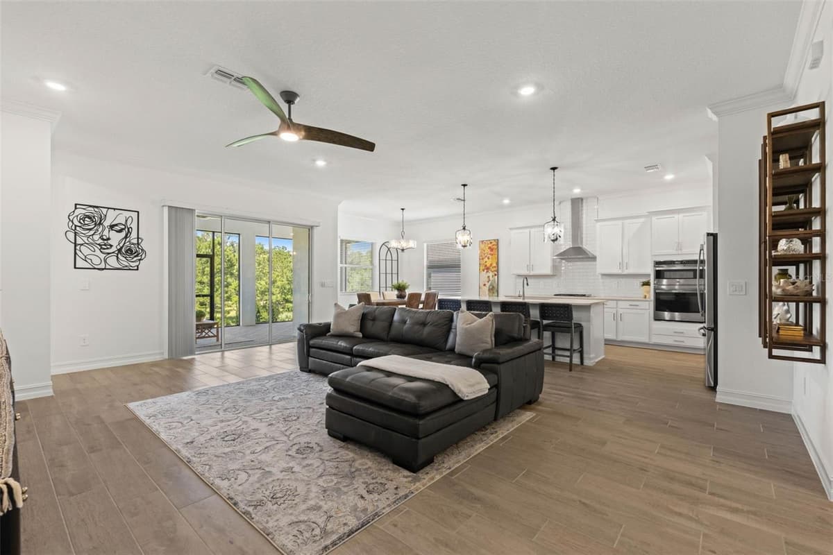 4513 SOUTHERN VALLEY LOOP — photo 9 of 62