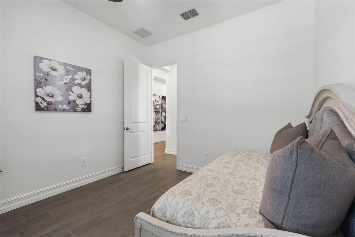 4513 SOUTHERN VALLEY LOOP — photo 30 of 62