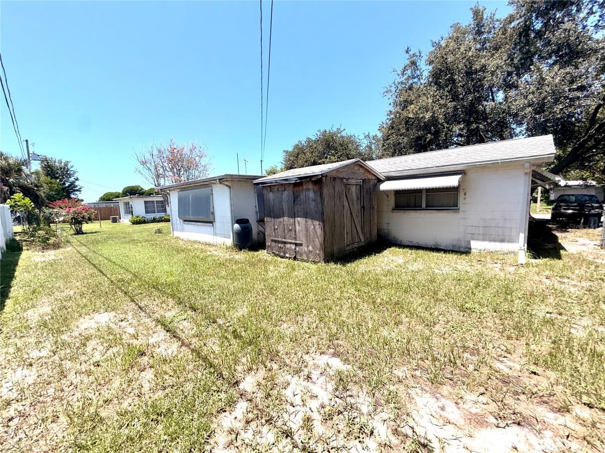 5136 MECASLIN DRIVE — photo 17 of 23