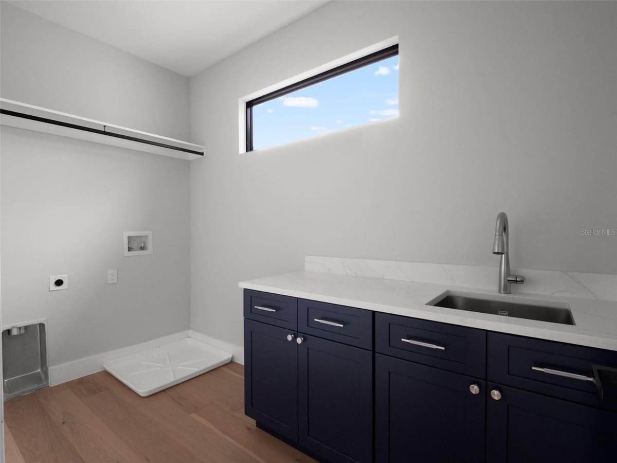 1000 FOREST AVENUE — photo 36 of 36