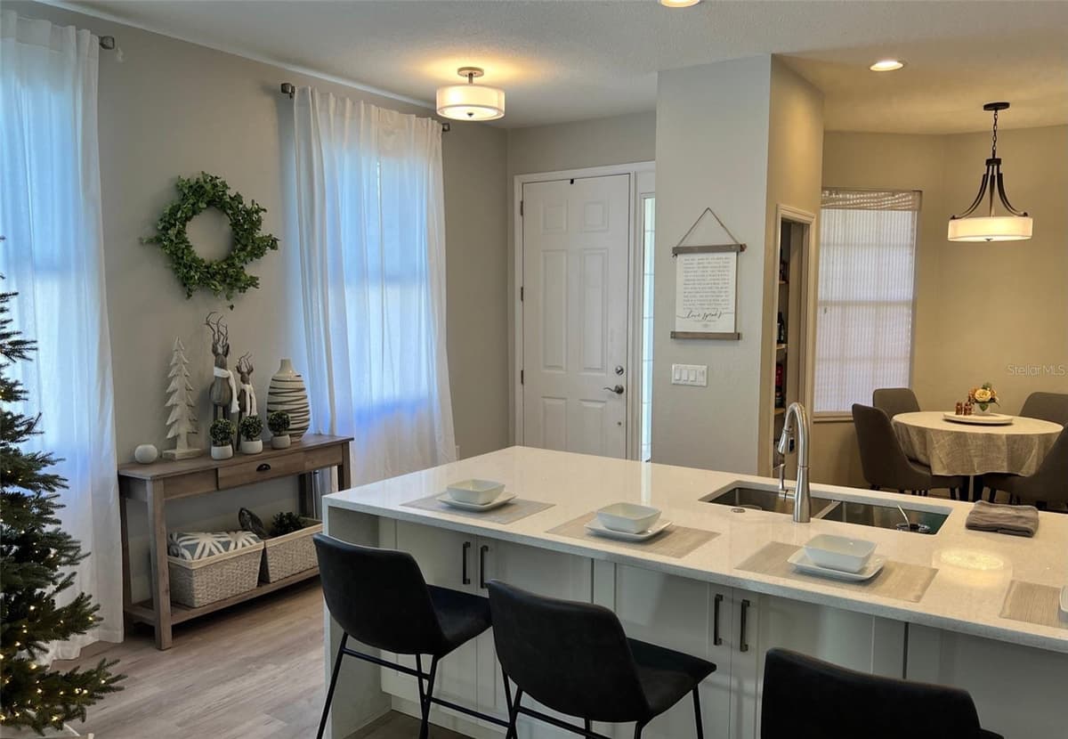 6138 KITERIDGE DRIVE — photo 4 of 15