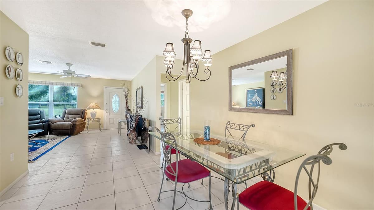 481 TARPON BOULEVARD — photo 17 of 43