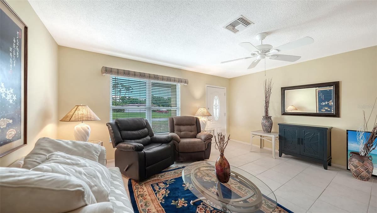 481 TARPON BOULEVARD — photo 7 of 43