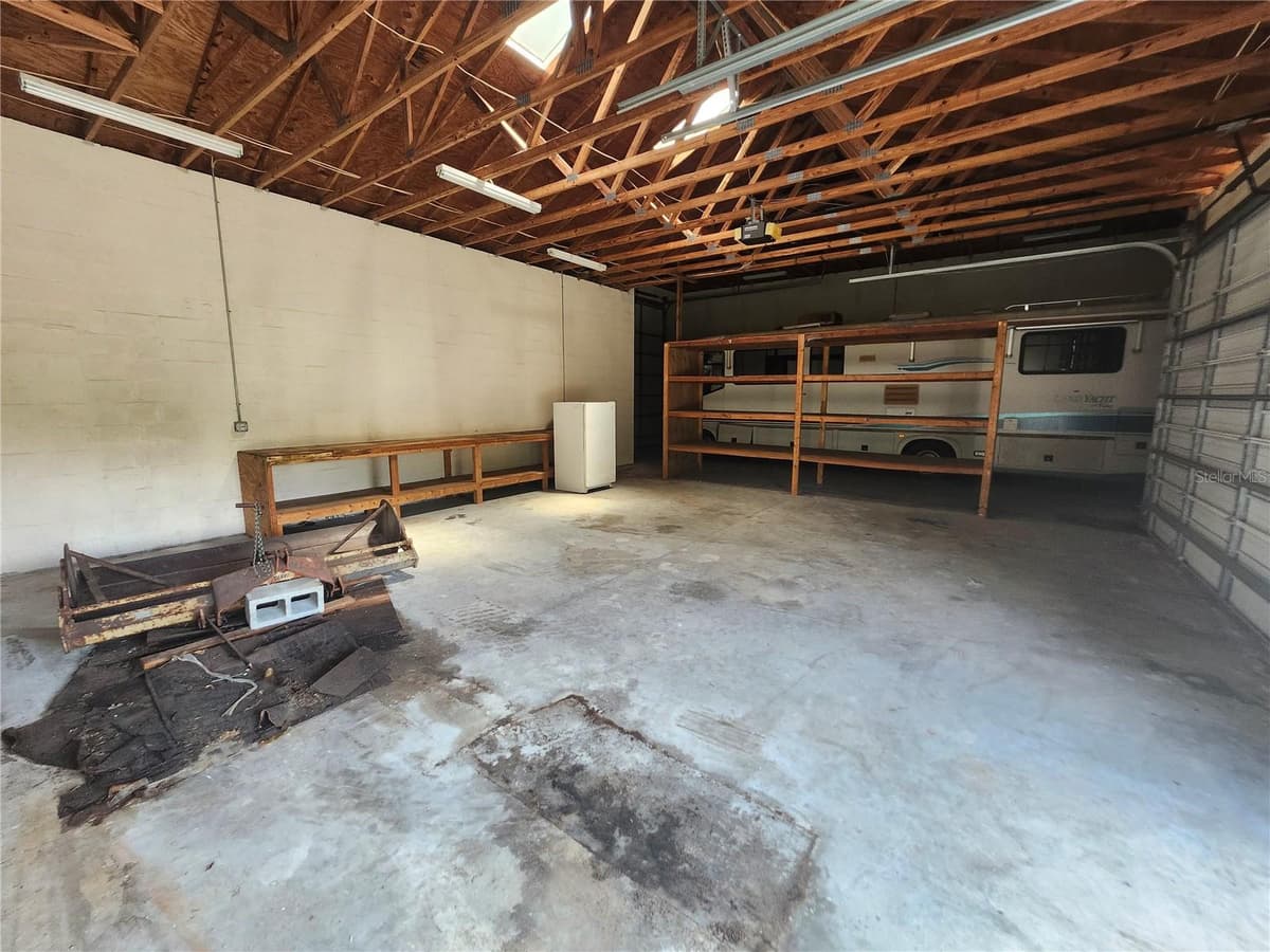 15001 CENTRALIA ROAD — photo 4 of 22
