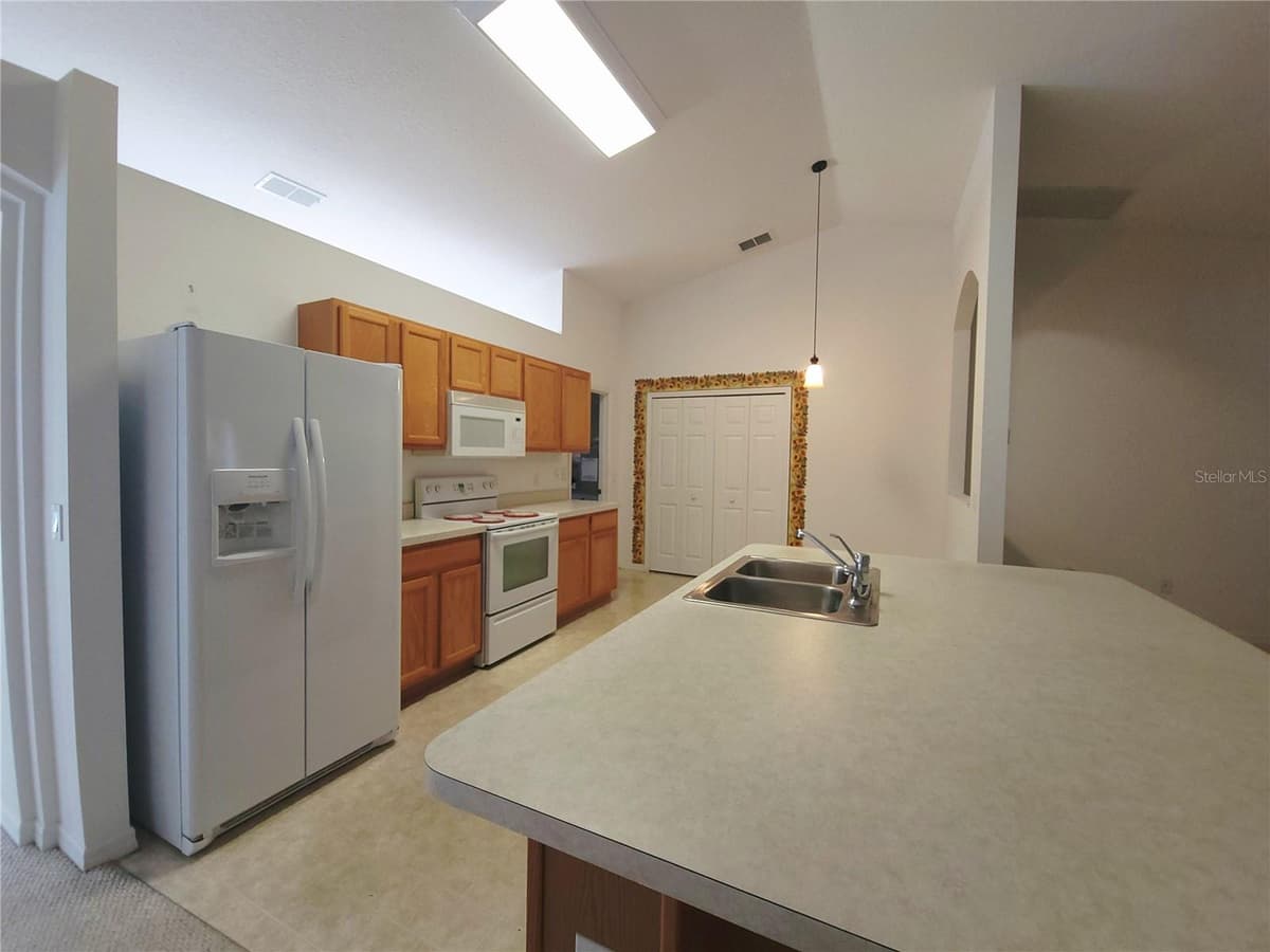 4050 102ND LANE ROAD — photo 9 of 43
