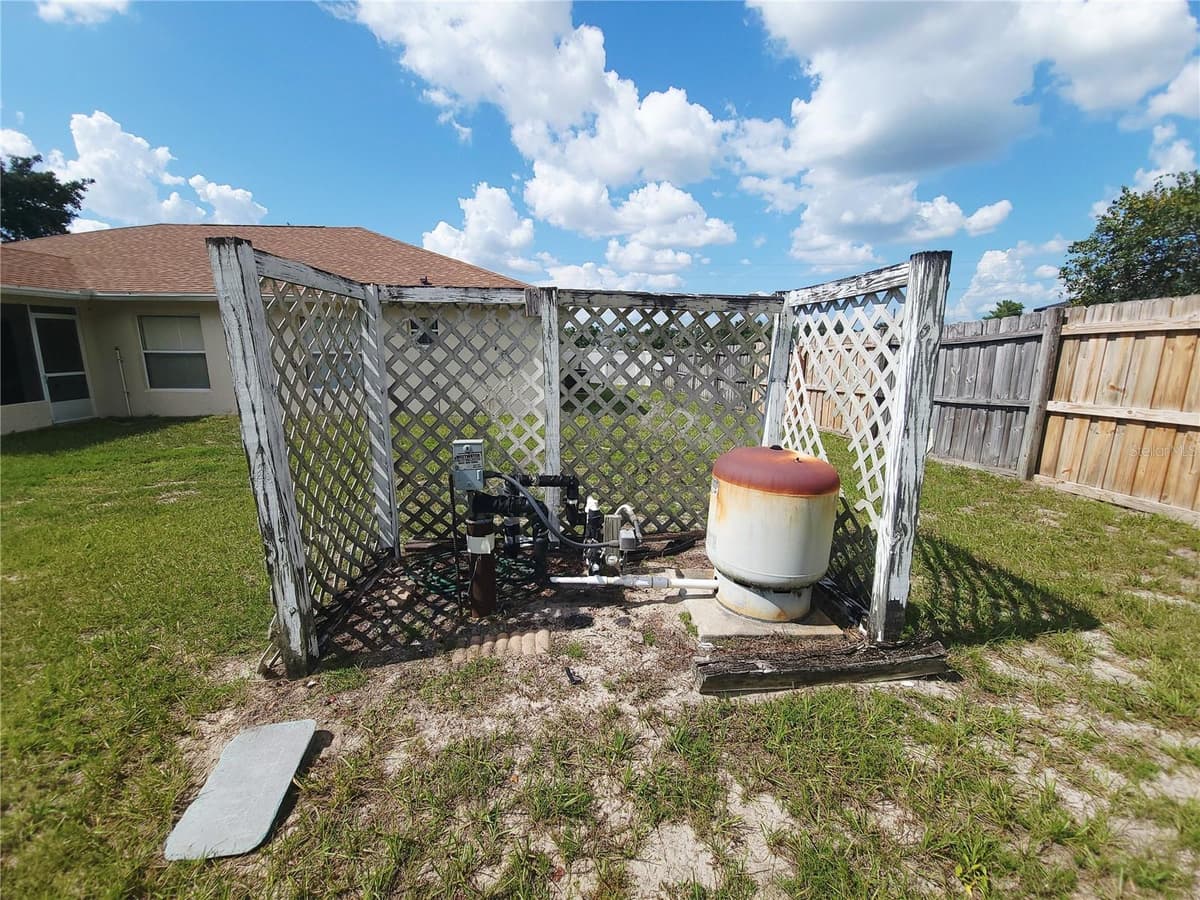 4050 102ND LANE ROAD — photo 36 of 43