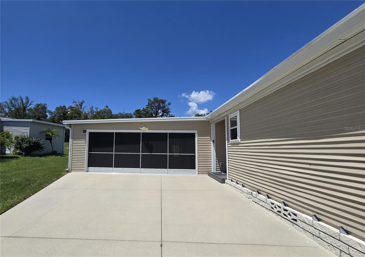 4139 GREENBLUFF COURT — photo 2 of 29