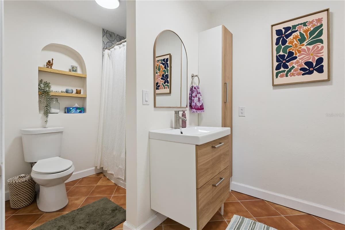 723 ROCKINGHAM AVENUE — photo 30 of 48