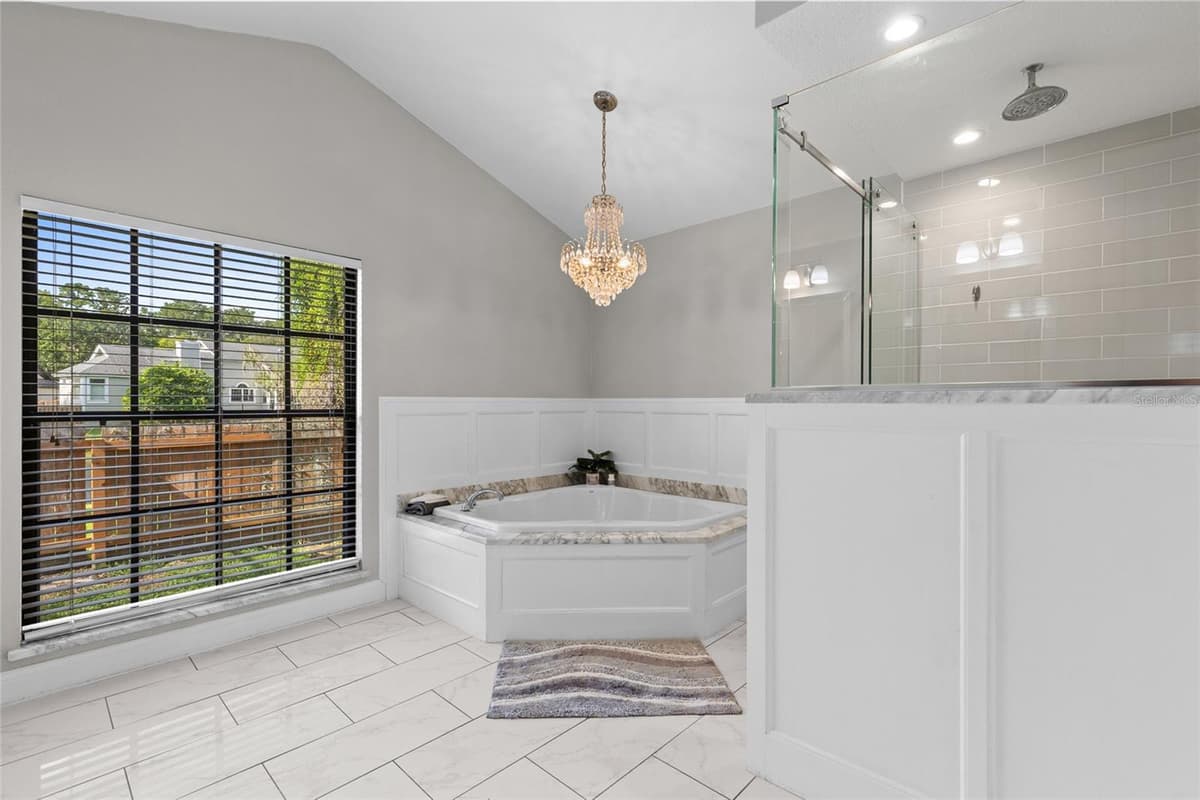 807 RIVERBEND BOULEVARD — photo 14 of 32