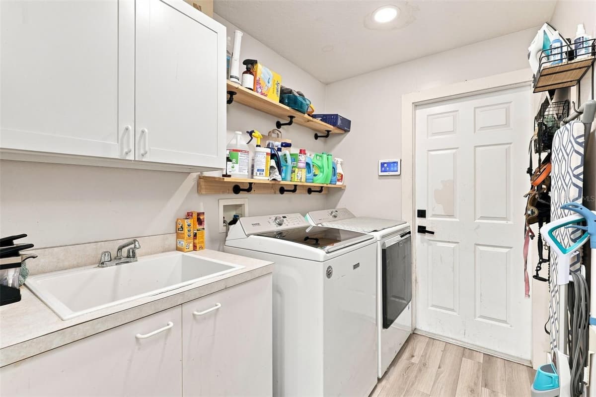 7746 DEBEAUBIEN DRIVE — photo 33 of 44