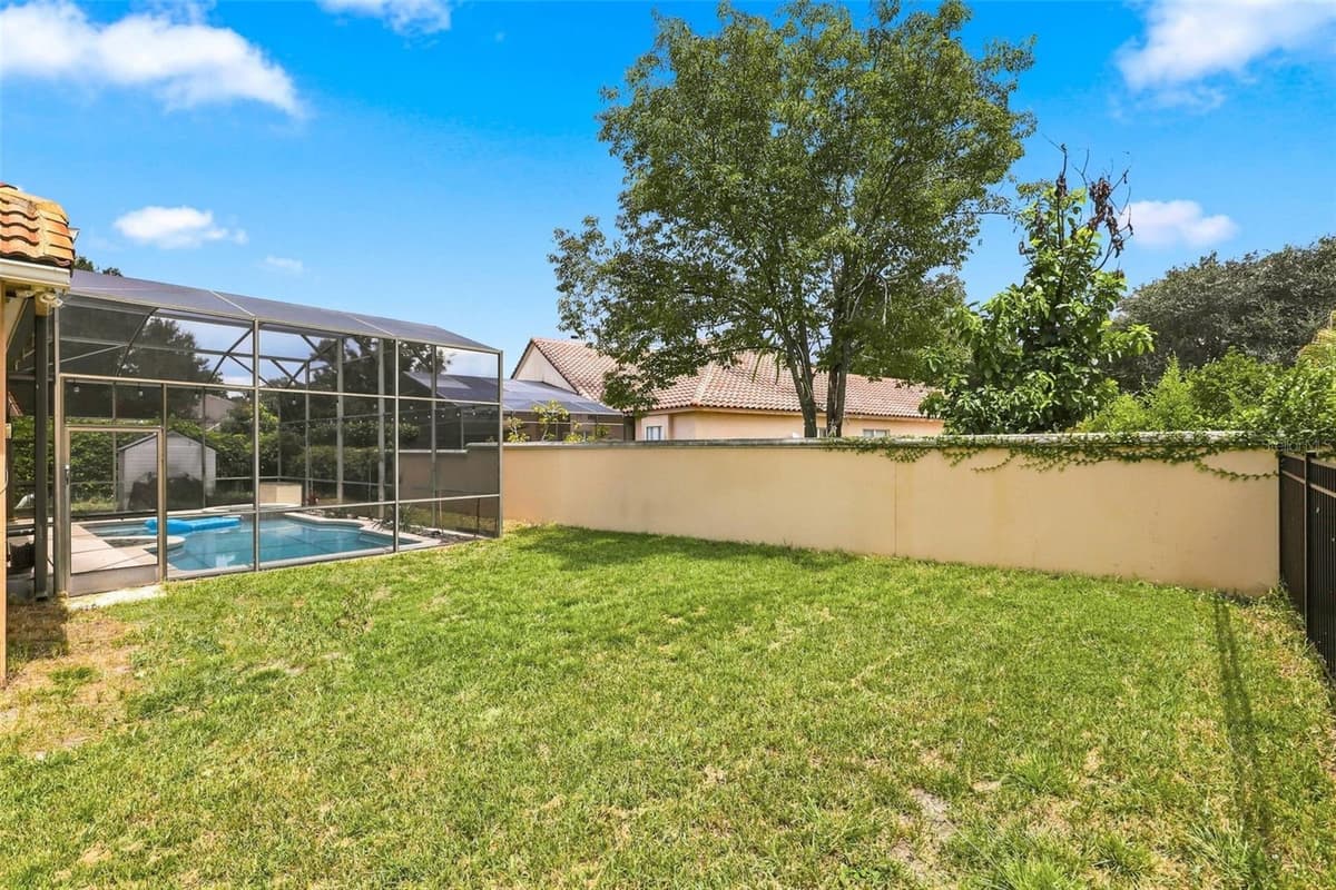 7746 DEBEAUBIEN DRIVE — photo 41 of 44