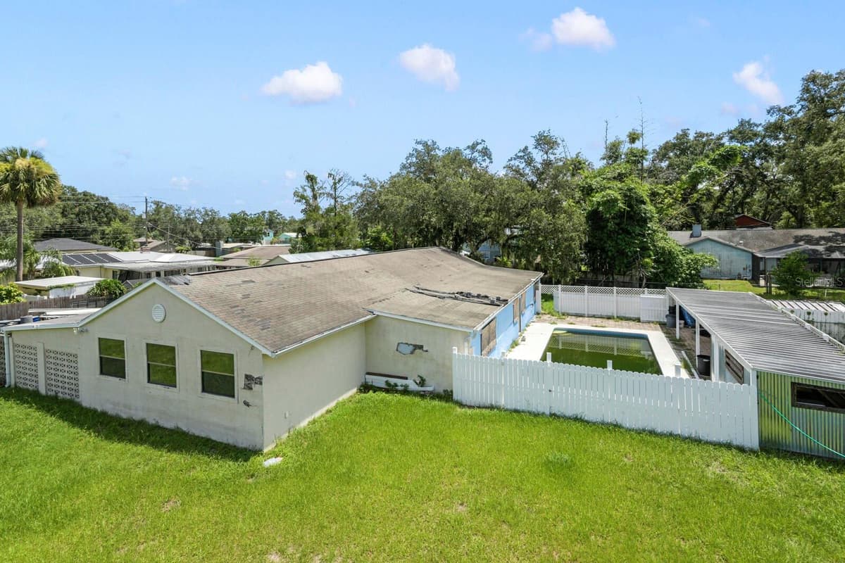 11735 MARJORY AVENUE — photo 38 of 46