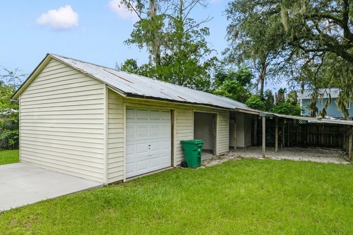 11735 MARJORY AVENUE — photo 40 of 46