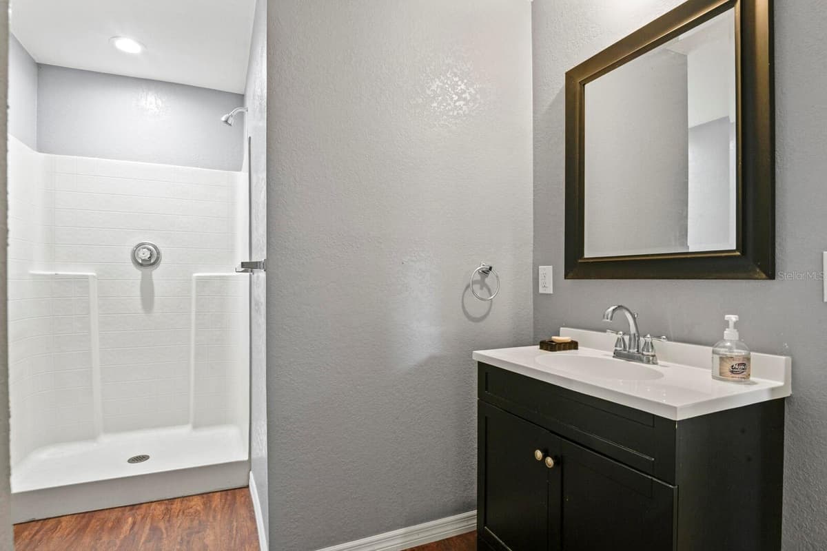 11735 MARJORY AVENUE — photo 3 of 46