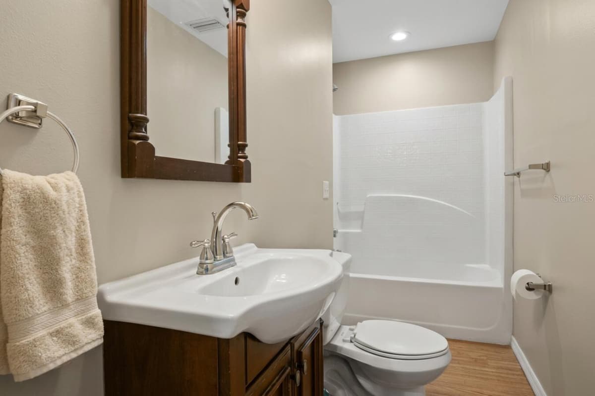 11735 MARJORY AVENUE — photo 18 of 46