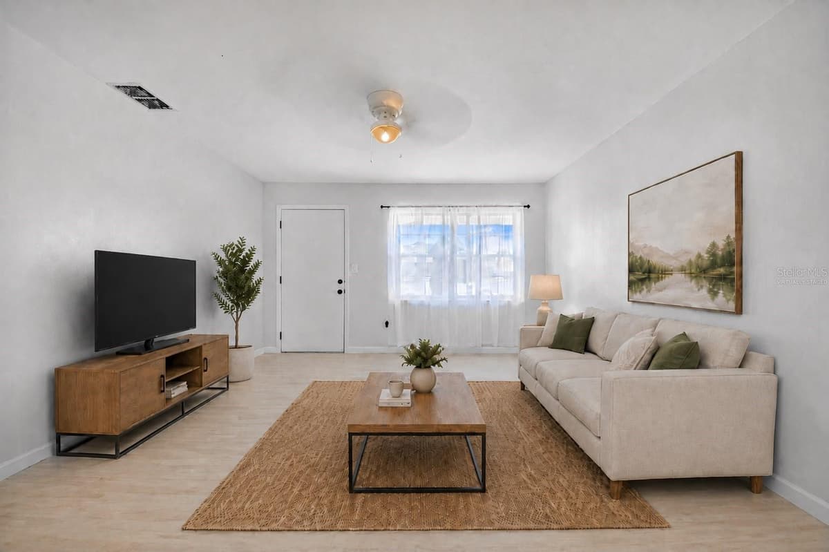 2112 EMBRY AVENUE — photo 4 of 30