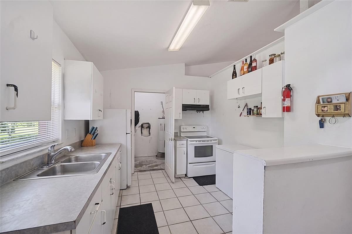 2331 JAYLEN WATKINS STREET — photo 10 of 19