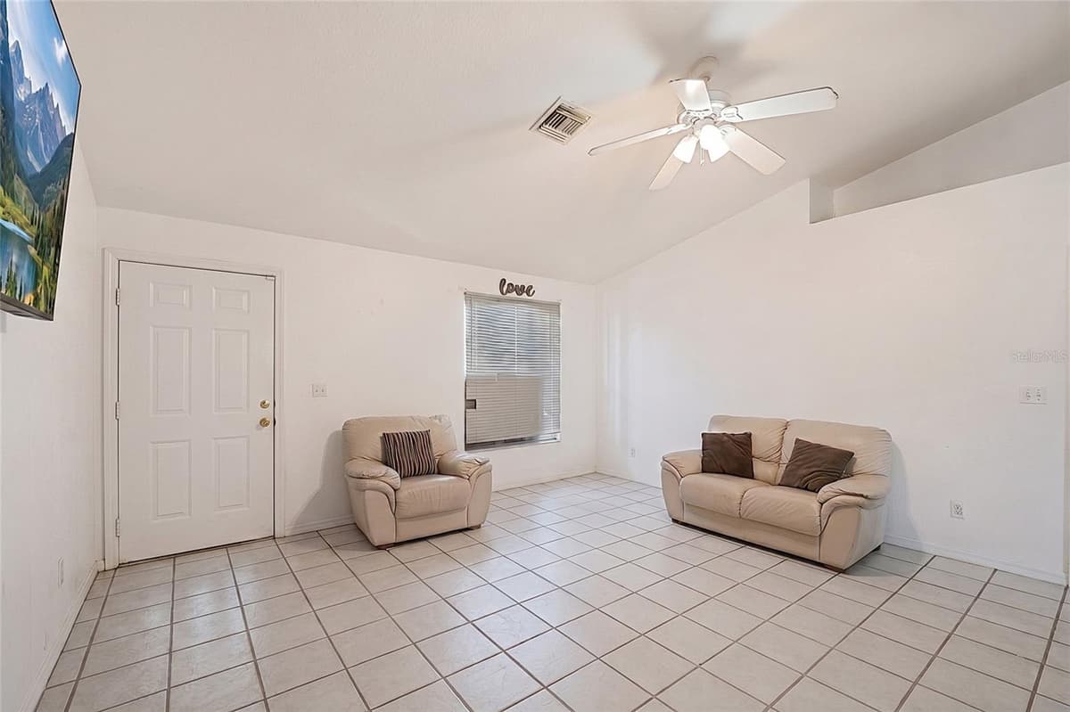 2331 JAYLEN WATKINS STREET — photo 2 of 19